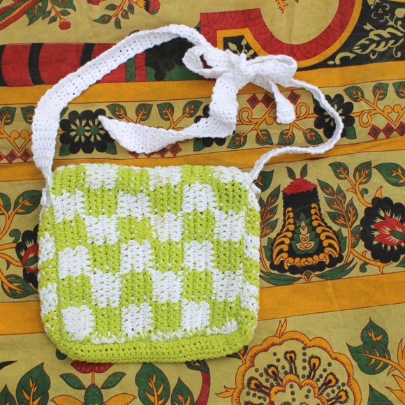 Checked Body Pouch - Picture 1 of 7